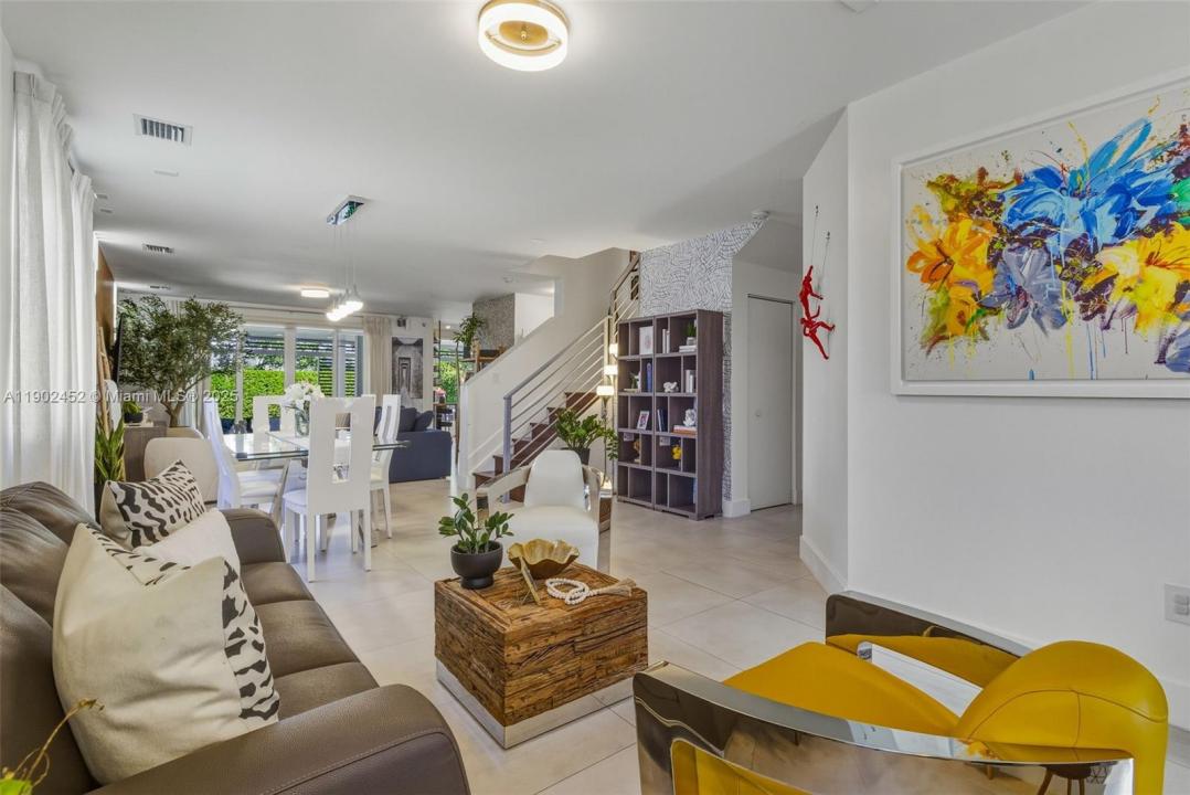 10359 NW 67th Ter, Doral, 佛罗里达州 33178, 美国