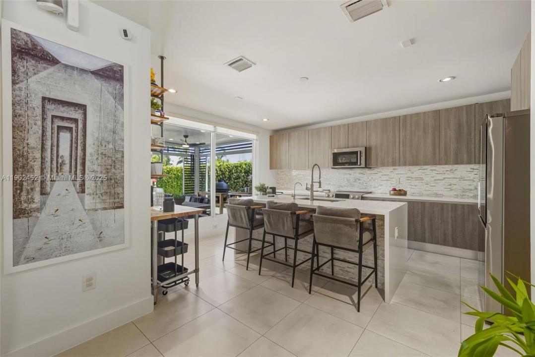 10359 NW 67th Ter, Doral, 佛罗里达州 33178, 美国