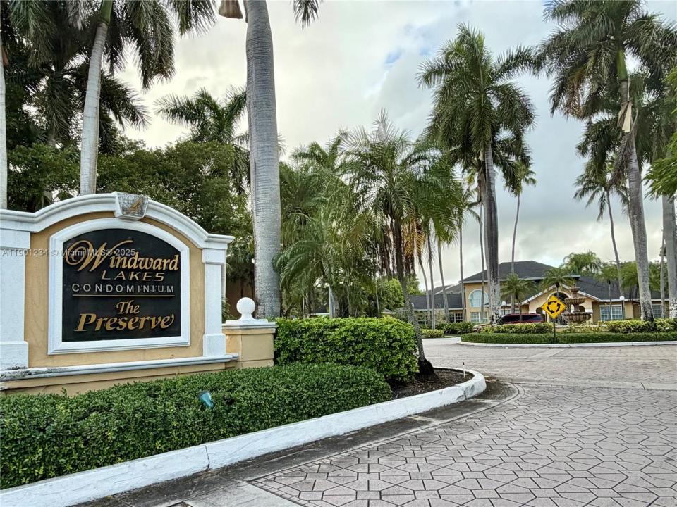 4035 W Mcnab Rd F101, Pompano Beach, Floride 33069, États-Unis