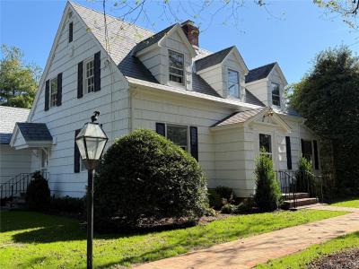 35 La Rue Drive, Huntington, ニューヨーク 11743, アメリカ合衆国