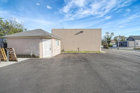 93 Clinton Avenue N, Islip, New York 11706, États-Unis