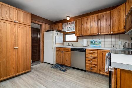 18 Greenbrier Road, Narragansett, Rhode Island 02882