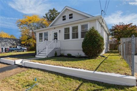 26 Doane Street, Cranston, RI 02910, USA