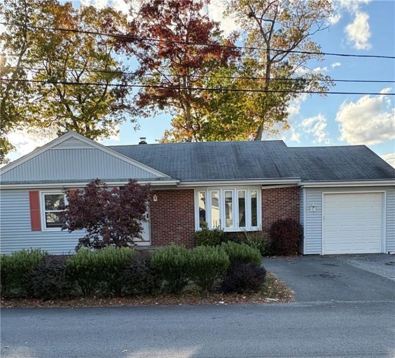 25 Pensaukee Avenue, North Providence, ロードアイランド 02911, アメリカ合衆国