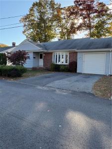 25 Pensaukee Avenue, North Providence, ロードアイランド 02911, アメリカ合衆国