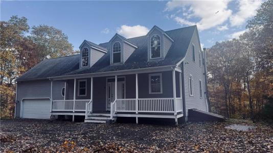 30 Tarklin Road, Smithfield, Rhode Island 02814