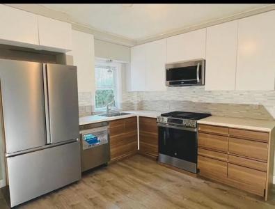 312 Waseca Avenue 1, Barrington, Rhode Island 02806