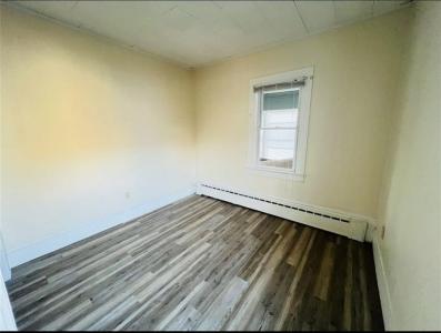 312 Waseca Avenue 1, Barrington, Rhode Island 02806