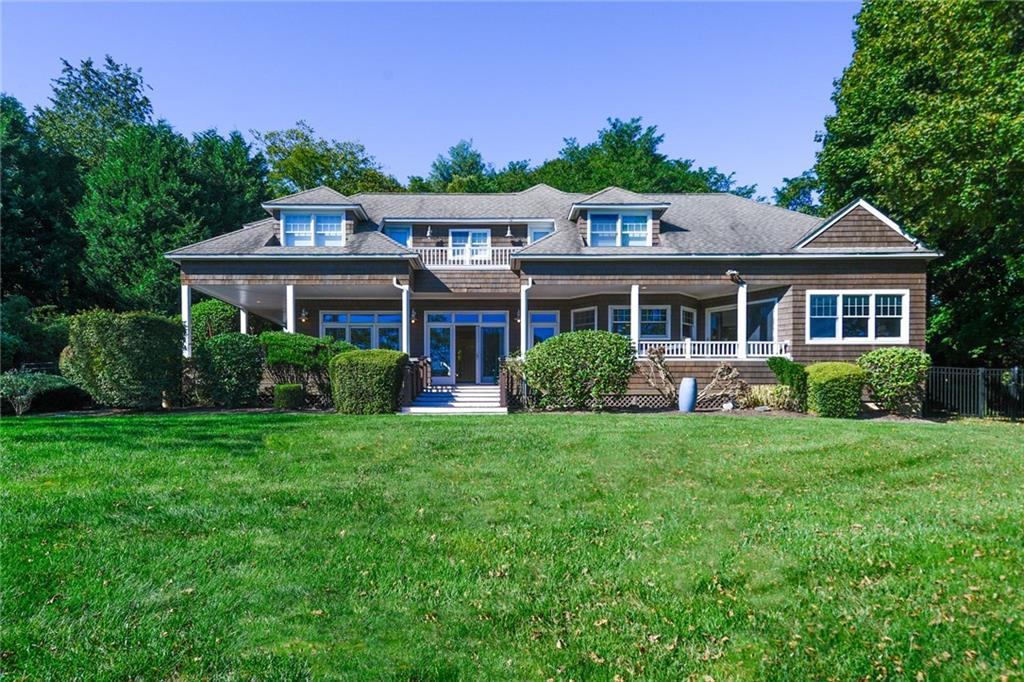 138 Green End Avenue, Middletown, Rhode Island 02842