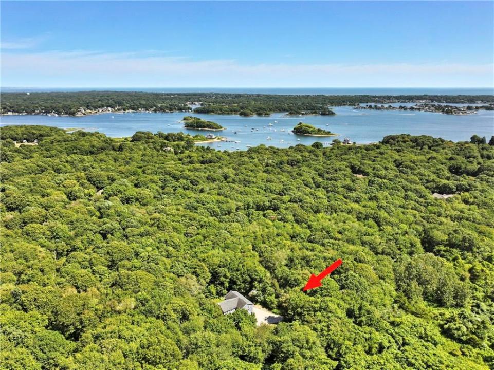 380 Camp Fuller Road, South Kingstown, Rhode Island 02879