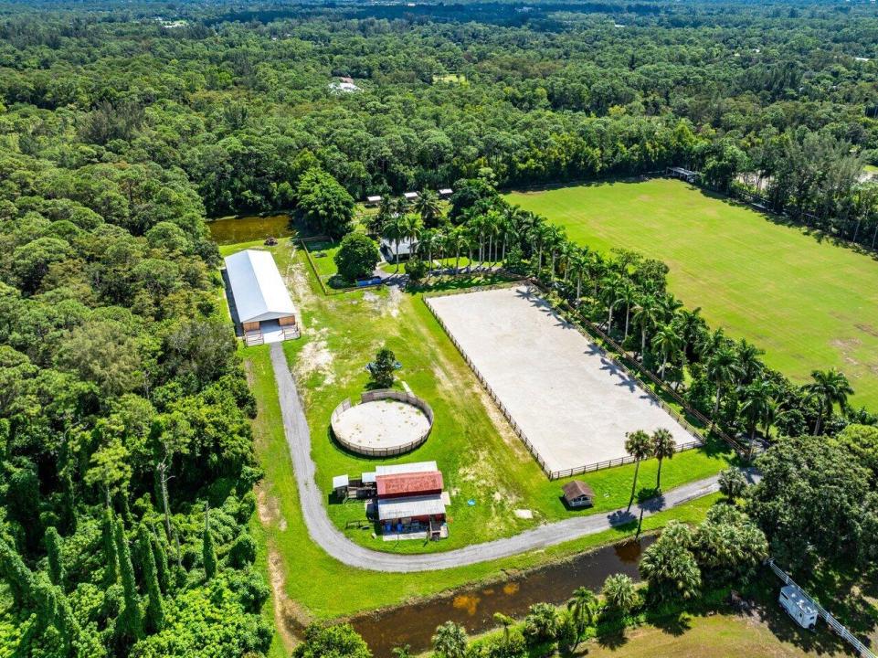 1068 D Road, Loxahatchee Groves, Florida 33470