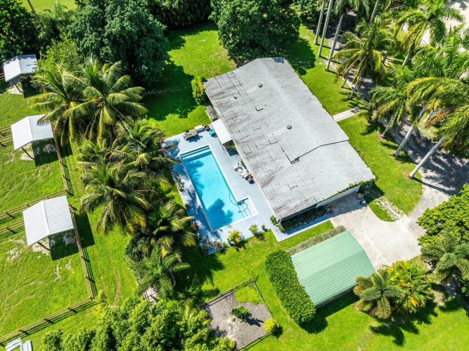 1068 D Road, Loxahatchee Groves, Florida 33470