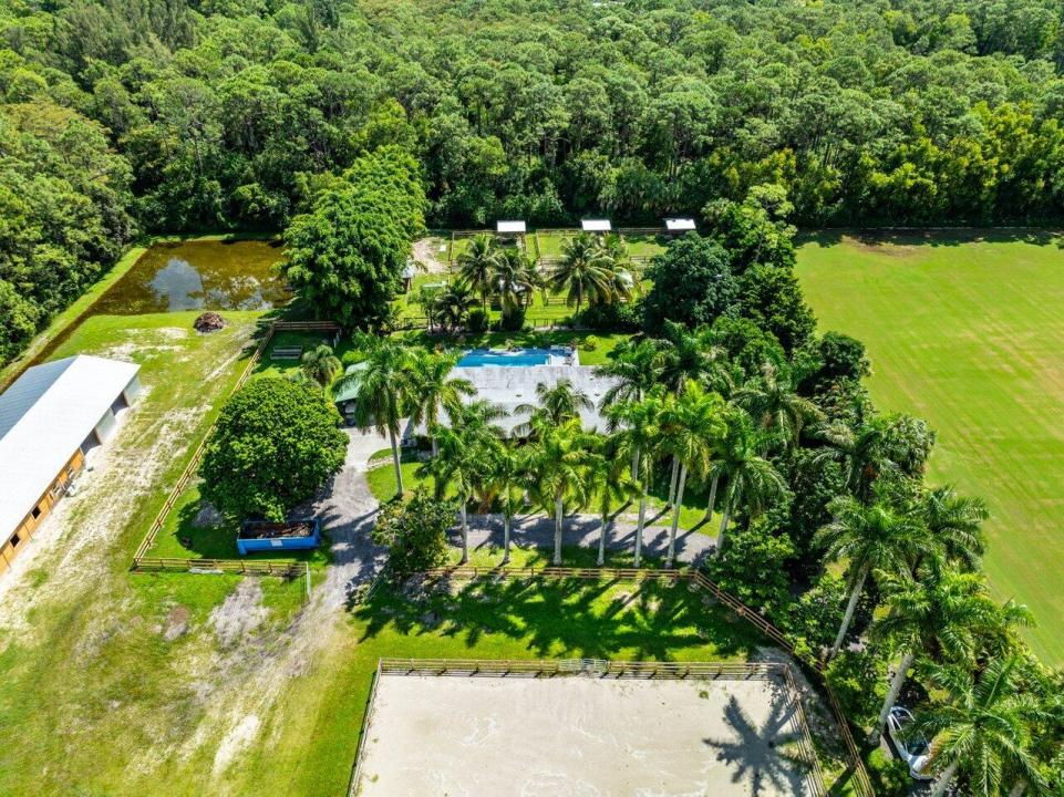1068 D Road, Loxahatchee Groves, Florida 33470