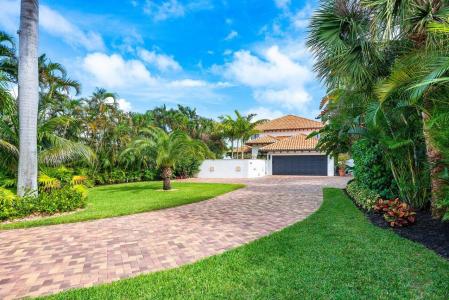 1 S 18th Avenue S, Lake Worth Beach, Florida 33460