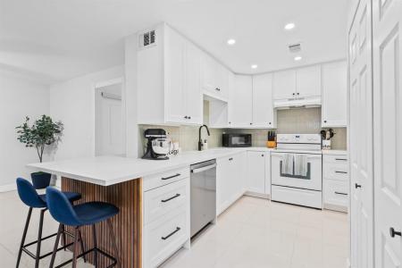 8059 SW 17th Pl 5-4, Arrowhead, Davie, Florida 33324