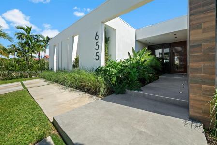 655 Layne Blvd 0, Hallandale Beach, Flórida 33009, Estados Unidos
