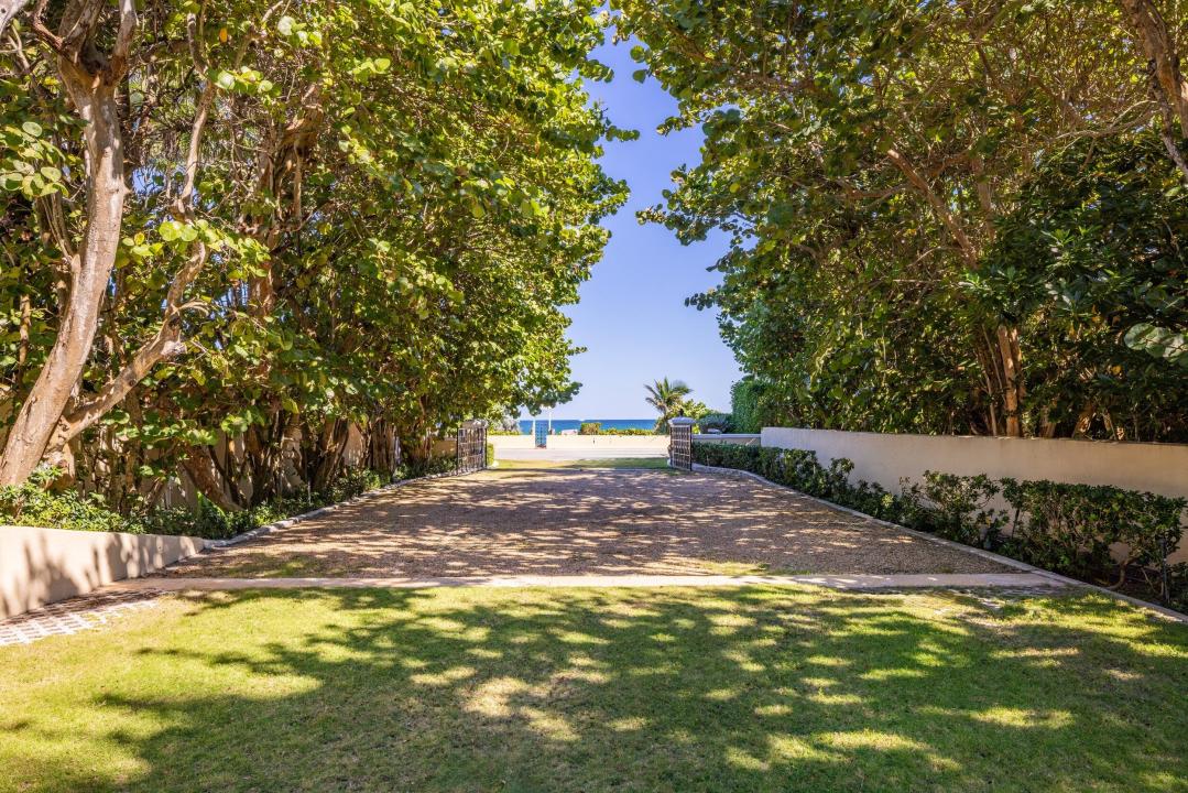1550 S Ocean Boulevard, Palm Beach, Florida 33480