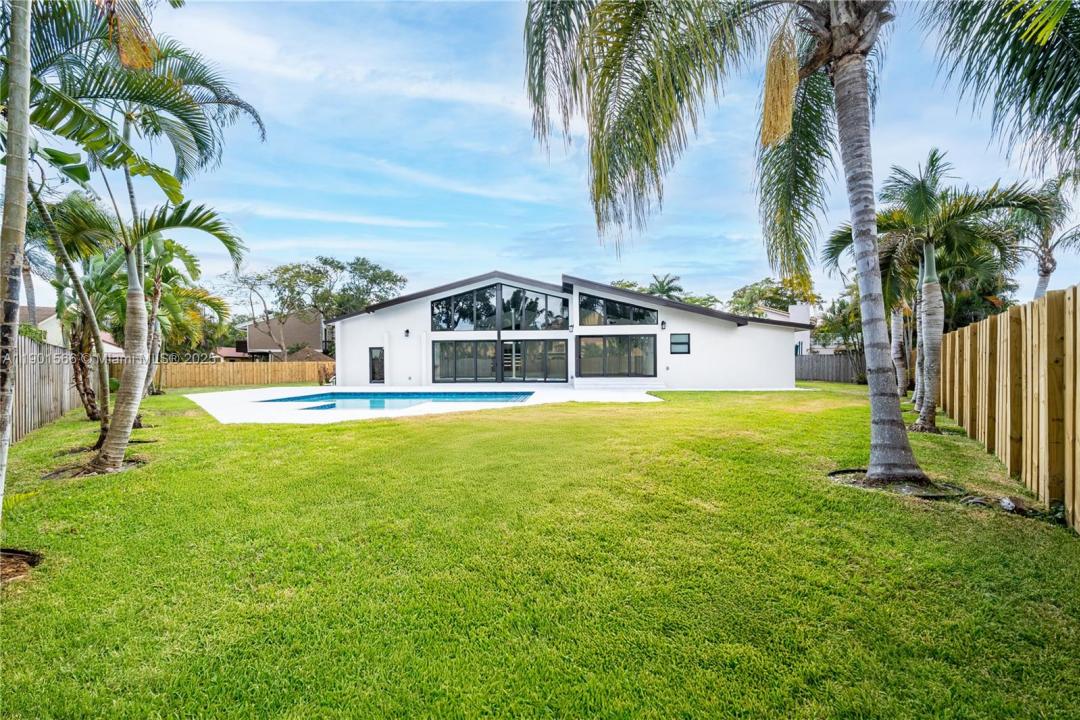 842 W Coco Plum Cir, Plantation, Florida 33324