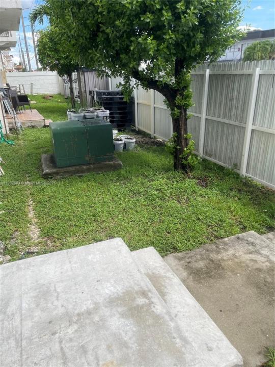 1370 W 30th St 1370, Hialeah, 佛罗里达州 33012, 美国