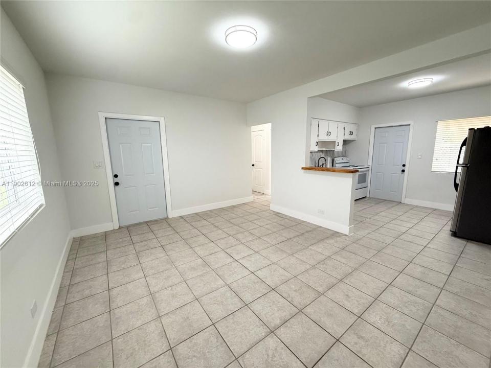 2213 Madison St 4, Hollywood, Флорида 33020, Соединенные Штаты