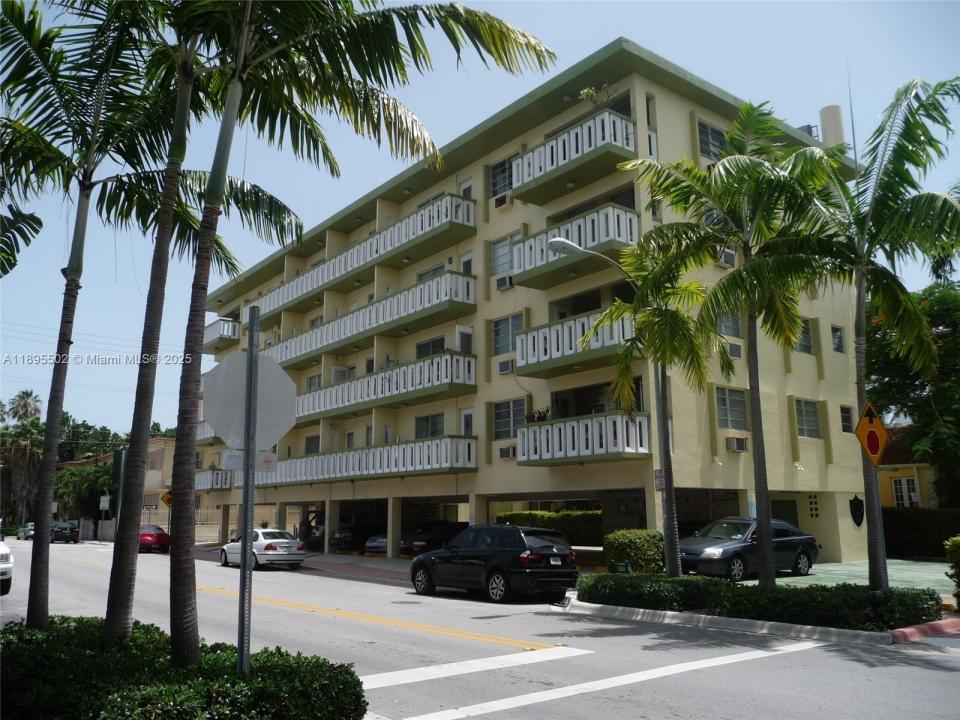 851 Meridian Ave 23, Miami Beach, Florida 33139, USA
