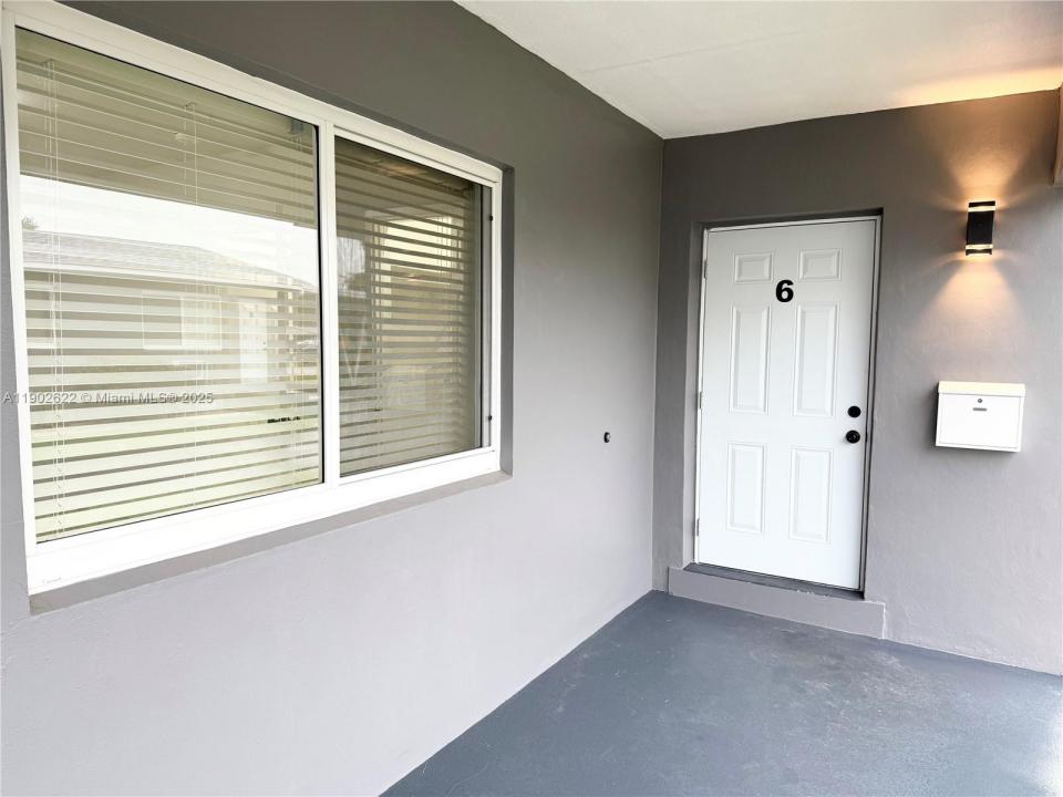 2213 Madison St 6, Hollywood, Флорида 33020, Соединенные Штаты