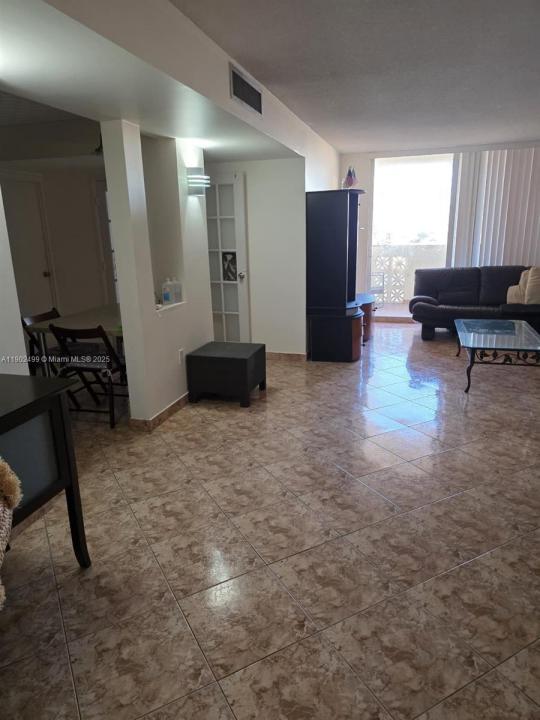 1833 S Ocean Dr 1505, Hallandale Beach, Floride 33009, États-Unis