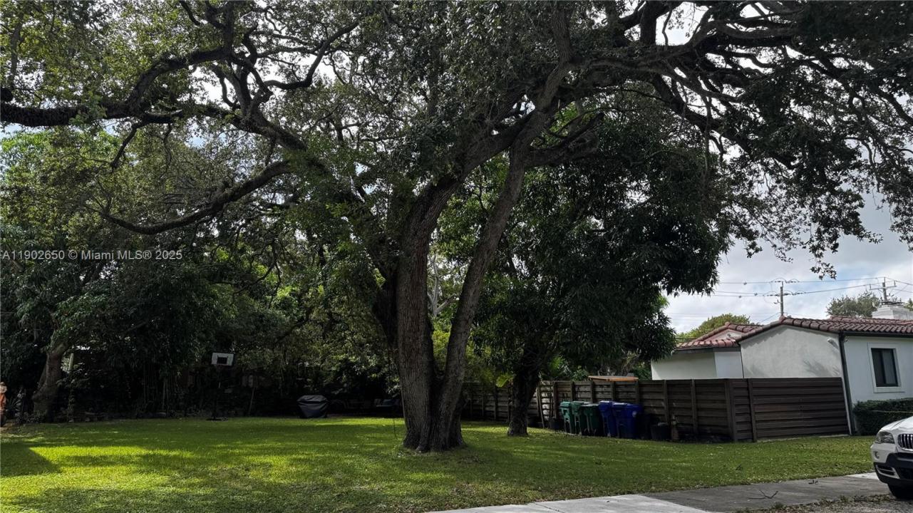 860 NE 81st St, Miami, Florida 33138, HOA KỲ