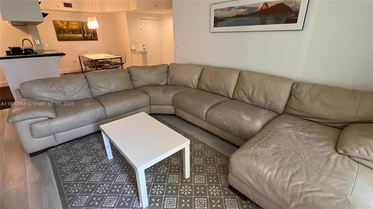 17100 N Bay Rd 1415, Sunny Isles Beach, فلوريدا 33160, الولايات المتحدة