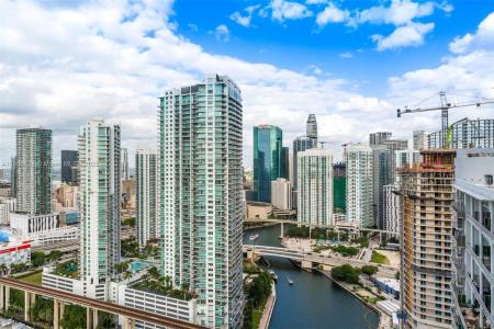 185 SW 7th St 3605, Miami, Florida 33130, USA