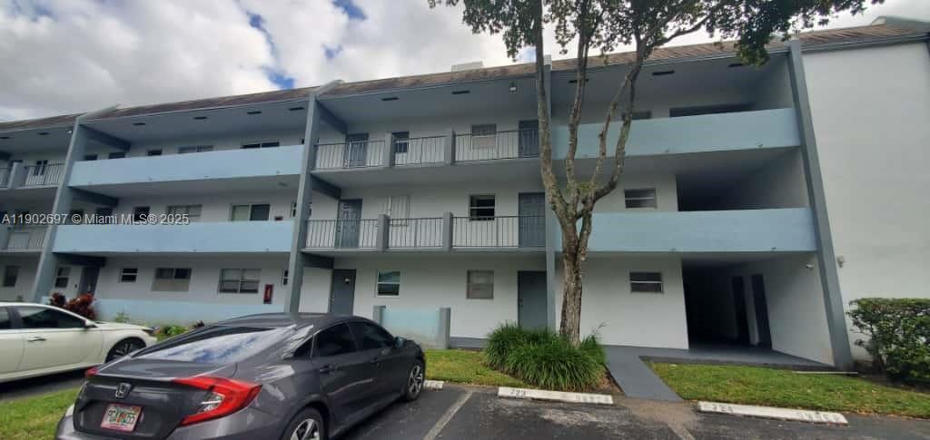 8331 Sands Point Blvd C205, Tamarac, Флорида 33321, Соединенные Штаты