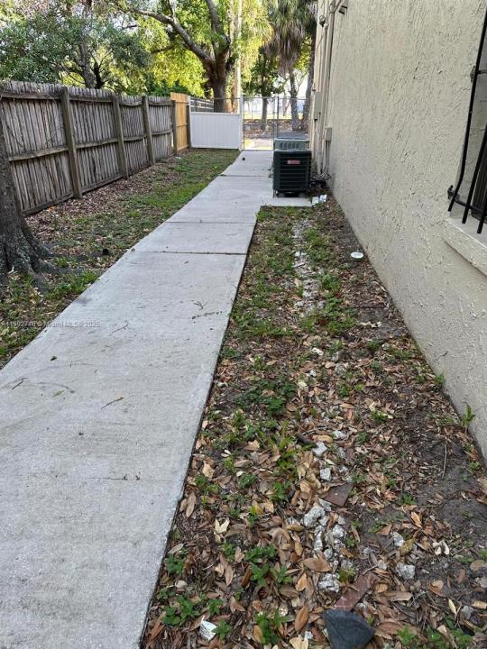 431 VINE STREET A-104, Kissimmee, Florida 34741