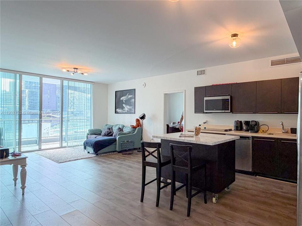 90 SW 3rd St 1116, Miami, פלורידה 33130, ארצות הברית של אמריקה