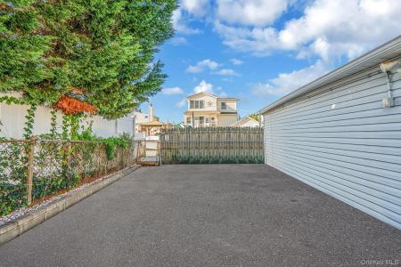 504 Fire Island Avenue, Babylon, ニューヨーク 11702, アメリカ合衆国