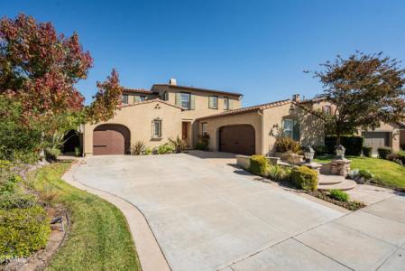 Via Quinto, Newbury Park, California 91320