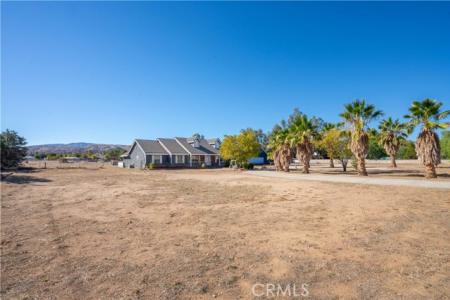 W Avenue, Palmdale, California 93551