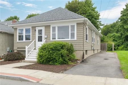 113 Maple Avenue, Barrington, Rhode Island 02806