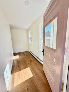 3 Freeborn Street 1, Newport, Rhode Island 02840