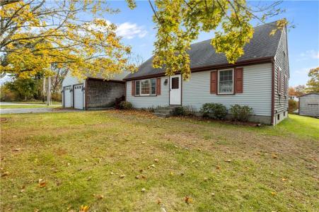 12 Beth Road, Tiverton, Rhode Island 02878, USA
