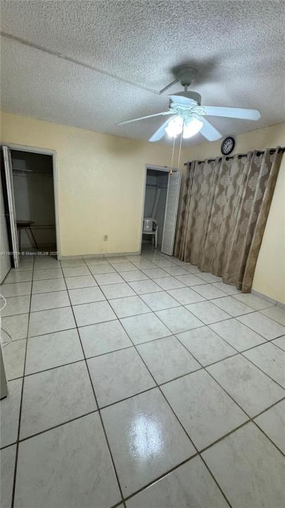160 NE 203rd Ter E20, Miami Gardens, Florida 33179