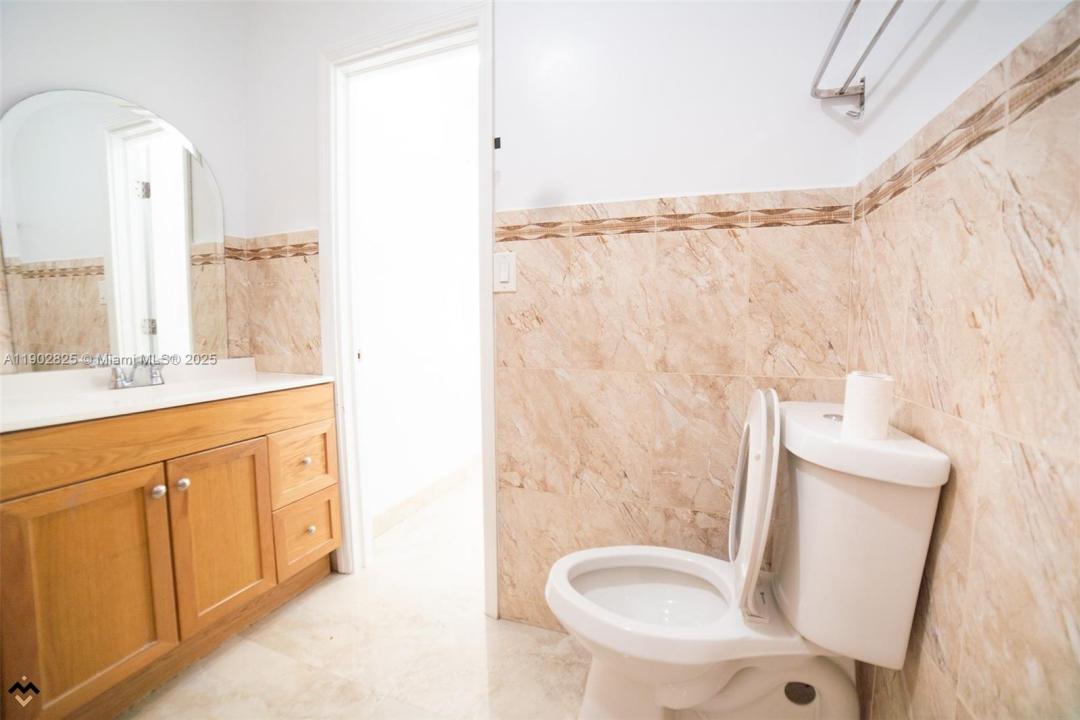 12615 E Randall Park Dr 1, Miami, Florida 33167, USA