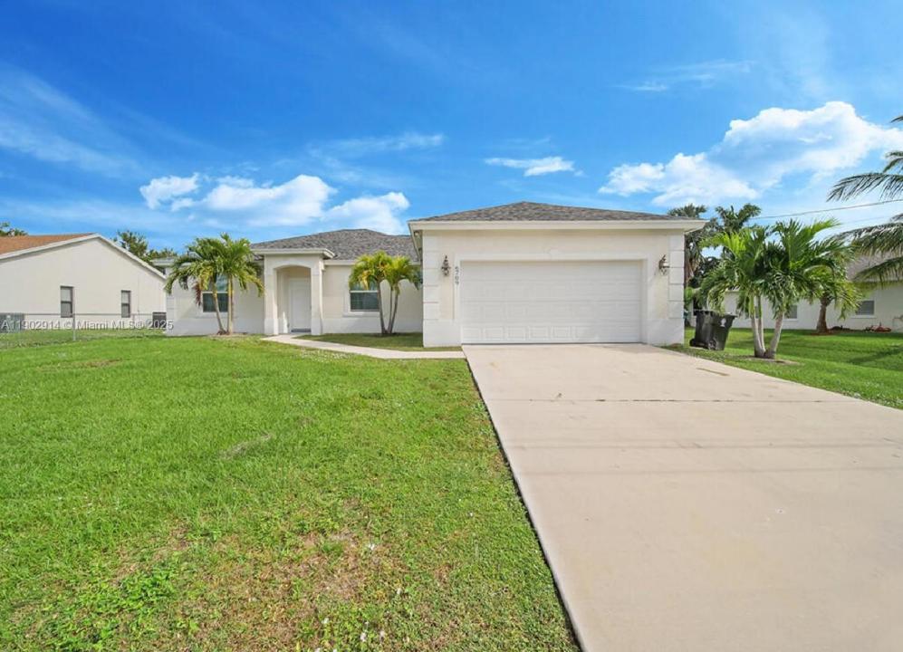 6709 NW Dorothy St, Port St. Lucie, Floryda 34983, USA