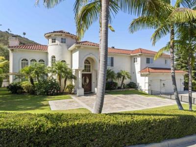 San Clemente Avenue, Vista, California 92084