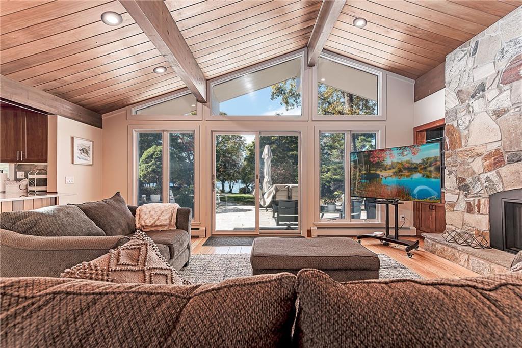 14 Woodlake Drive, Johnston, Rhode Island 02919, Estados Unidos