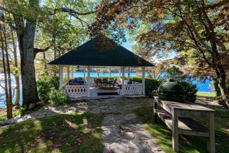 14 Woodlake Drive, Johnston, Rhode Island 02919, Estados Unidos