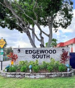 22805 SW 66th Ave 208, Boca Raton, Florida 33428, USA