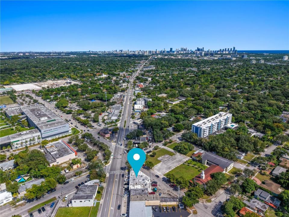 12985 W Dixie Hwy, North Miami, Florida 33161, Amerika Birleşik Devletleri