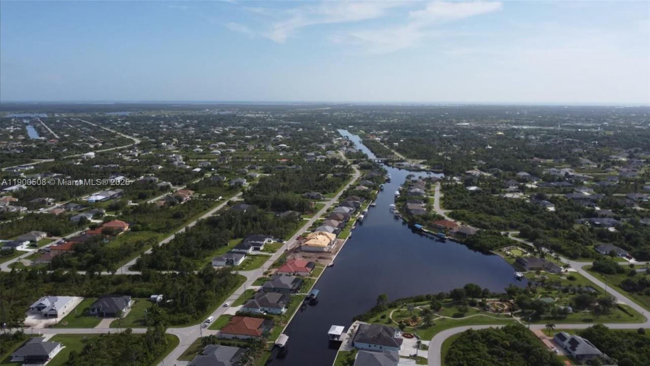 8584 Santa Cruz Dr, Port Charlotte, Florida 33981