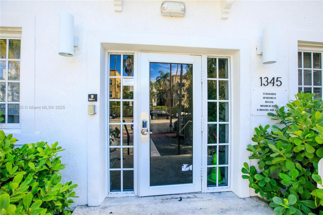 1345 Pennsylvania Ave, Miami Beach, פלורידה 33139, ארצות הברית של אמריקה 