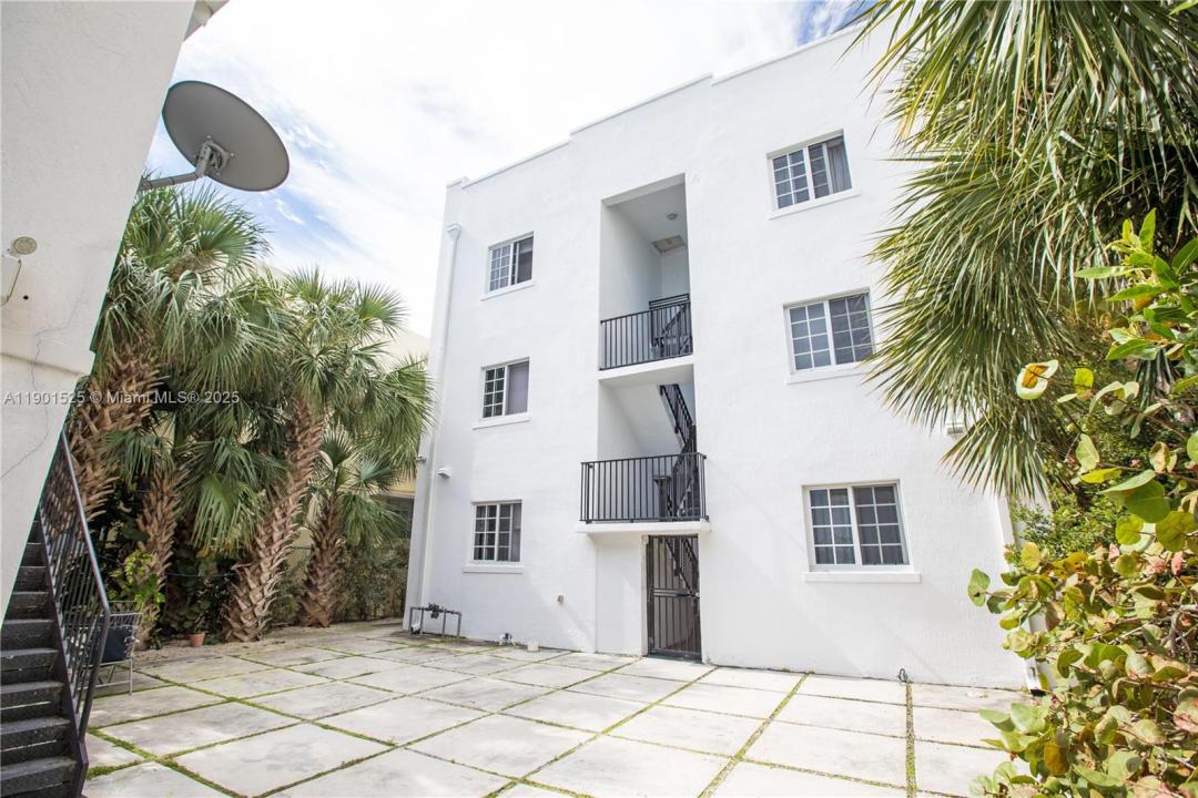 1345 Pennsylvania Ave, Miami Beach, פלורידה 33139, ארצות הברית של אמריקה 